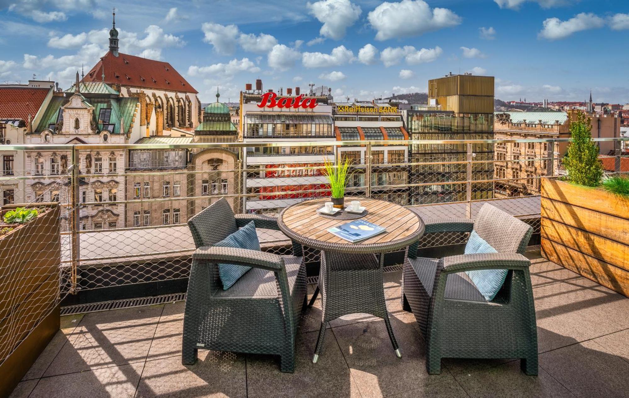 Vn3 Terraces Suites By Adrez Prag Dış mekan fotoğraf